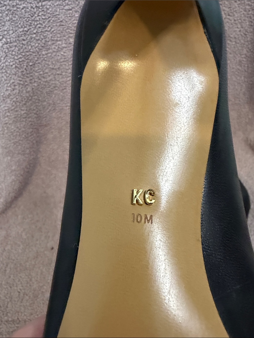 Kenneth Cole New York Black Leather Pointed Toe Pumps Cusioned Size 10M - Picture 5 of 5